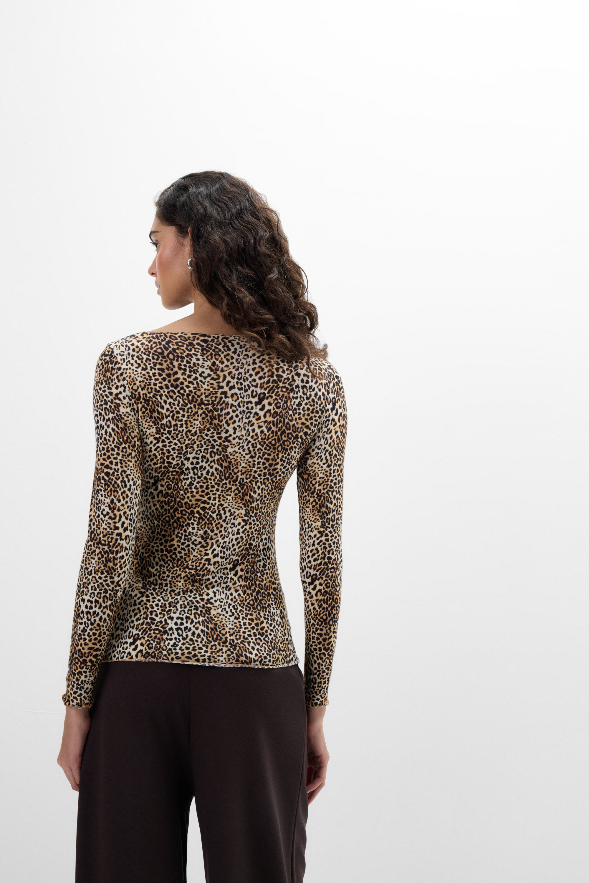 Alternative view of Sexy Strong Feminine Long Sleeve Top in Ultralight with Cashmere